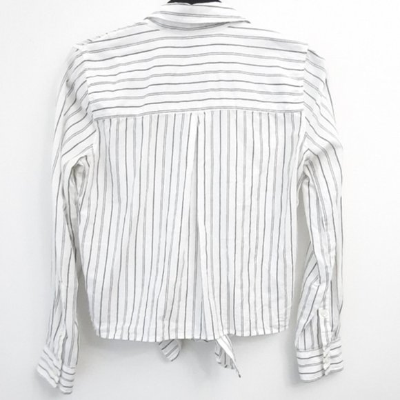Madewell Tie-Front Shirt in Stripe - Picture 3 of 4